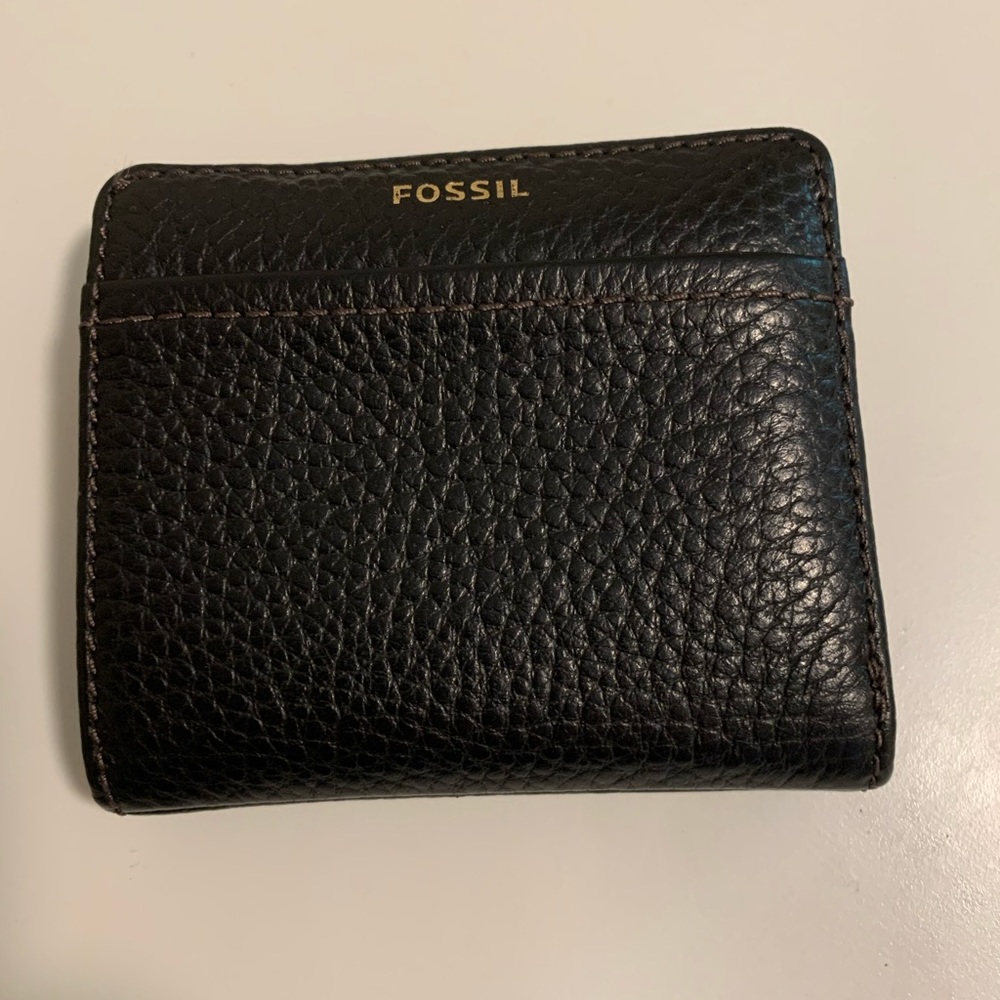 Fossil Wallet NWOT